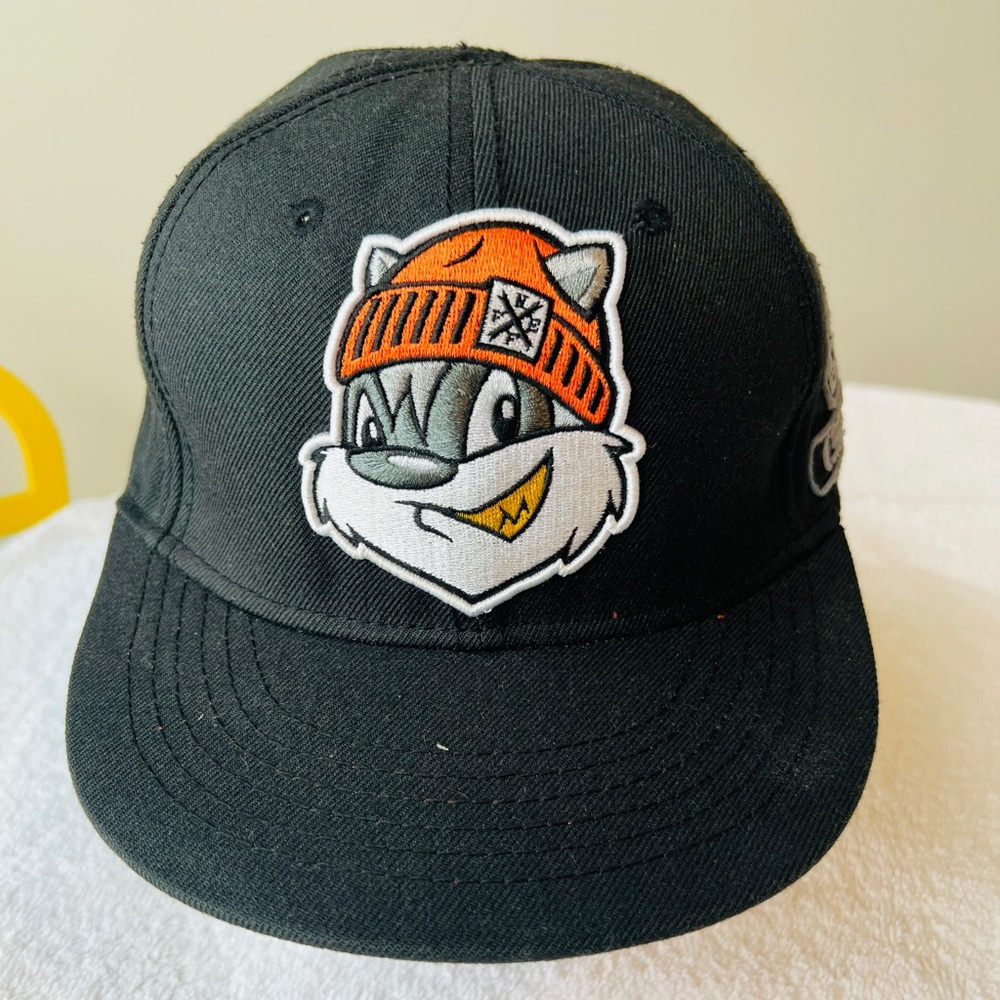 Cartoon Old Head Squirrel Neff Snapback Hat 🔥